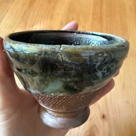 Small vintage signed studio pottery cup vessel - Picture 6 of 7